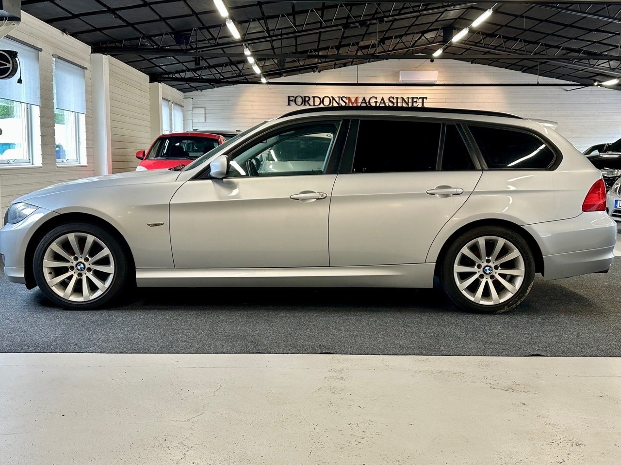 BMW 320 2010, bild 5/10