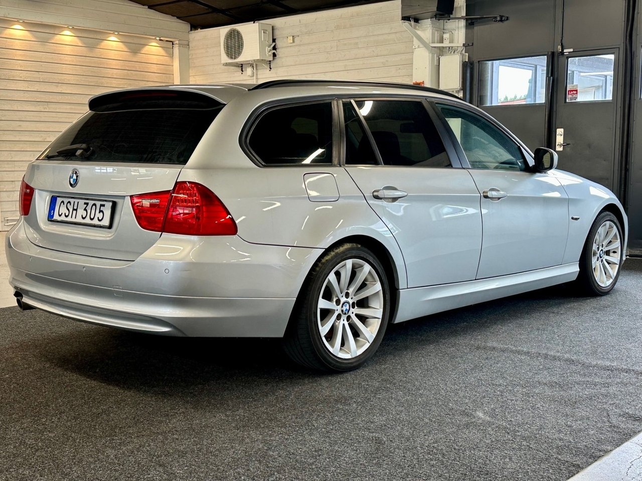 BMW 320 2010, bild 3/10