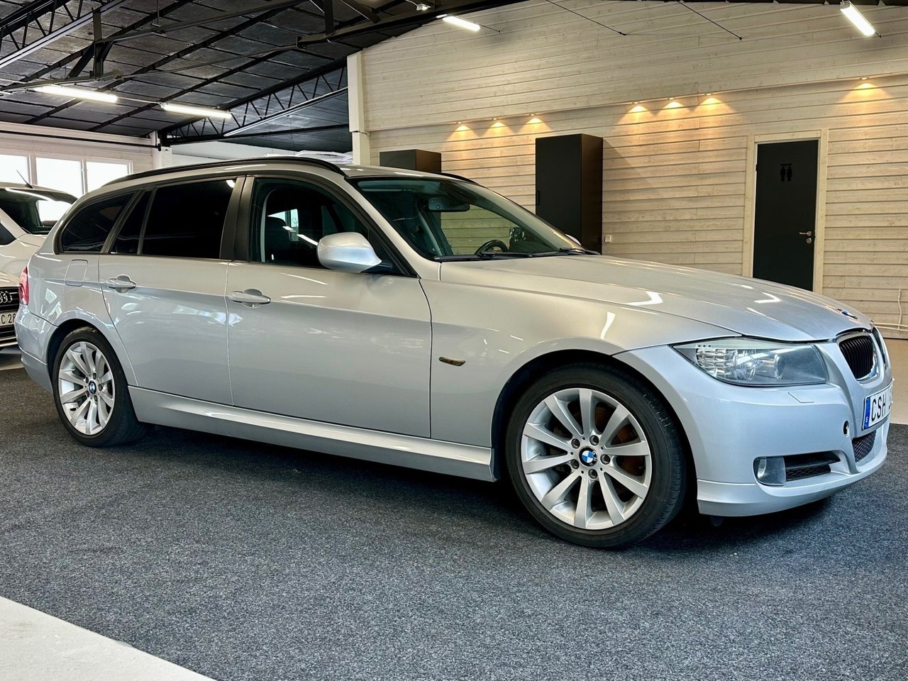 BMW 320