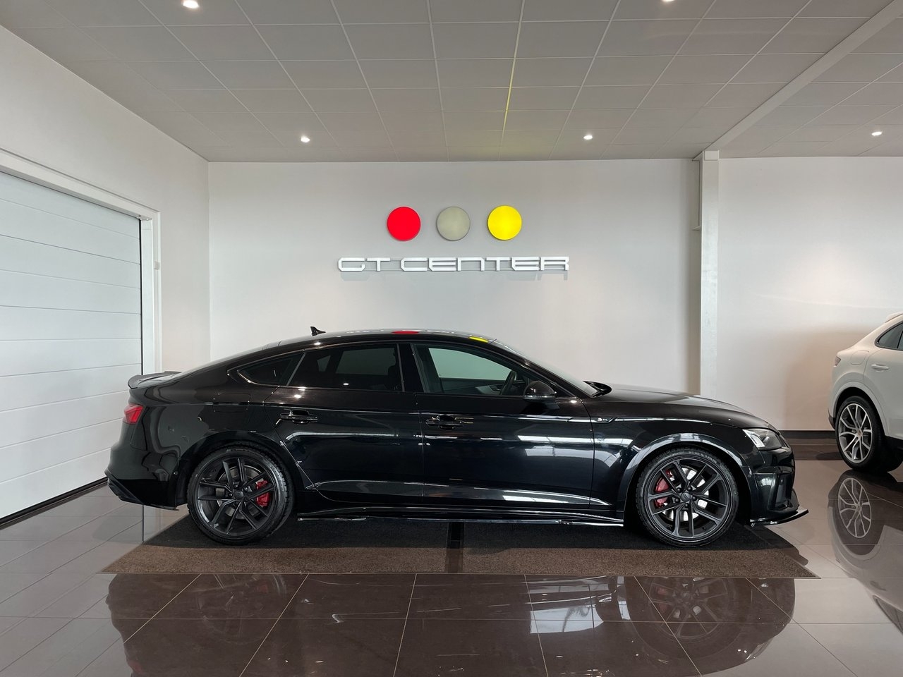 Audi A5 2020, bild 2/19