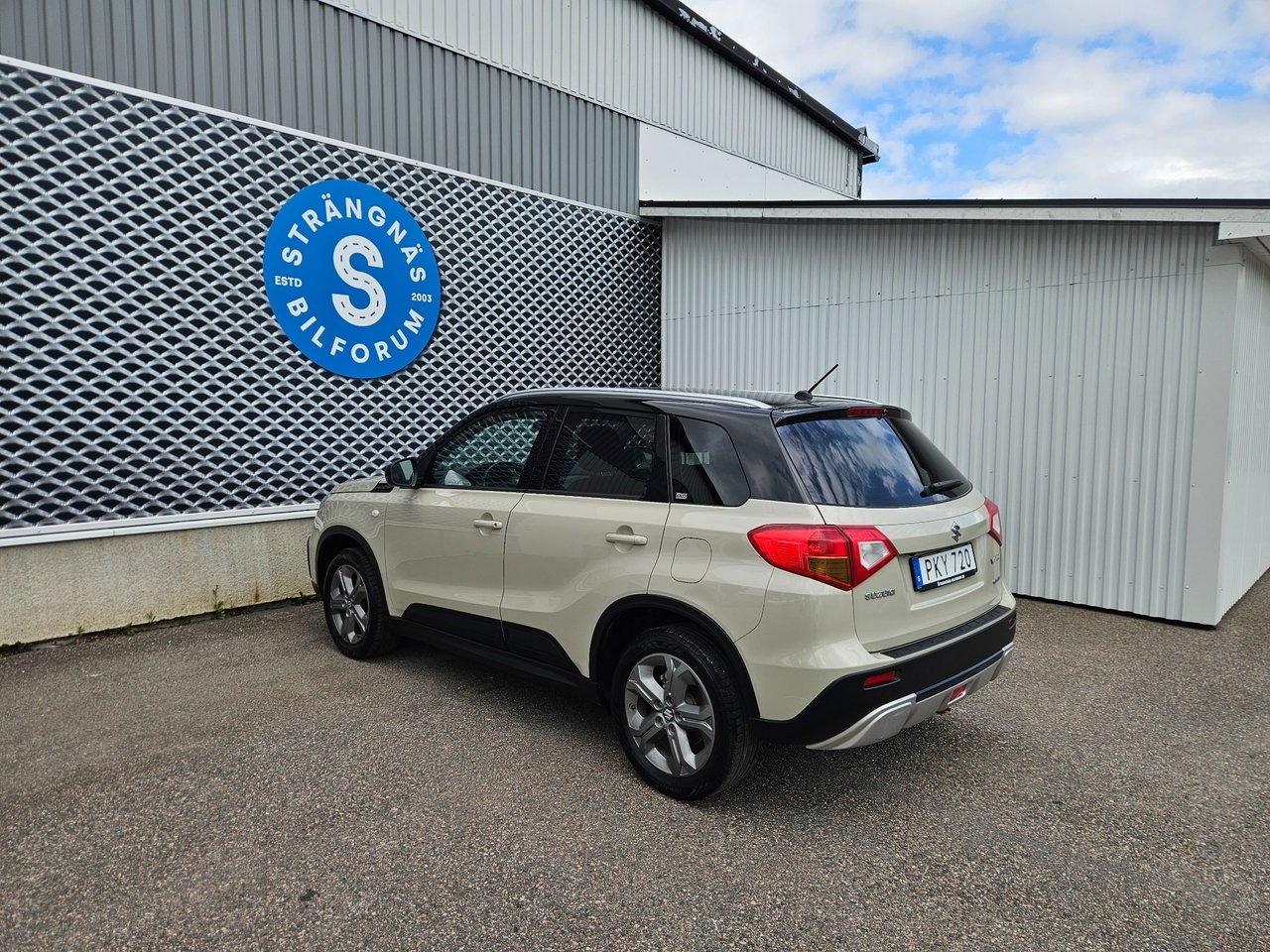Suzuki Vitara 2017, photo 6/10