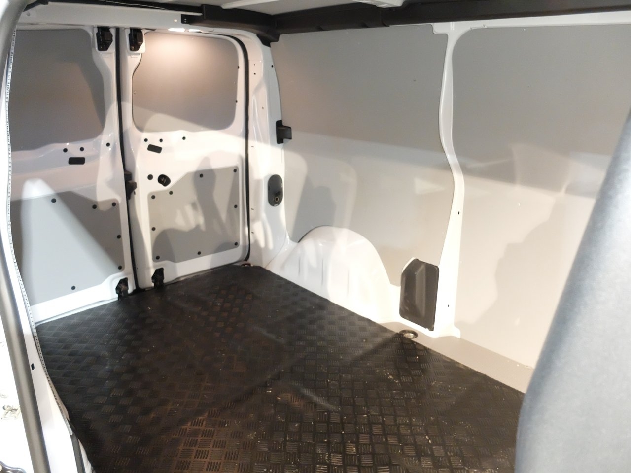 Citroen E-Jumpy 2023, photo 5/9