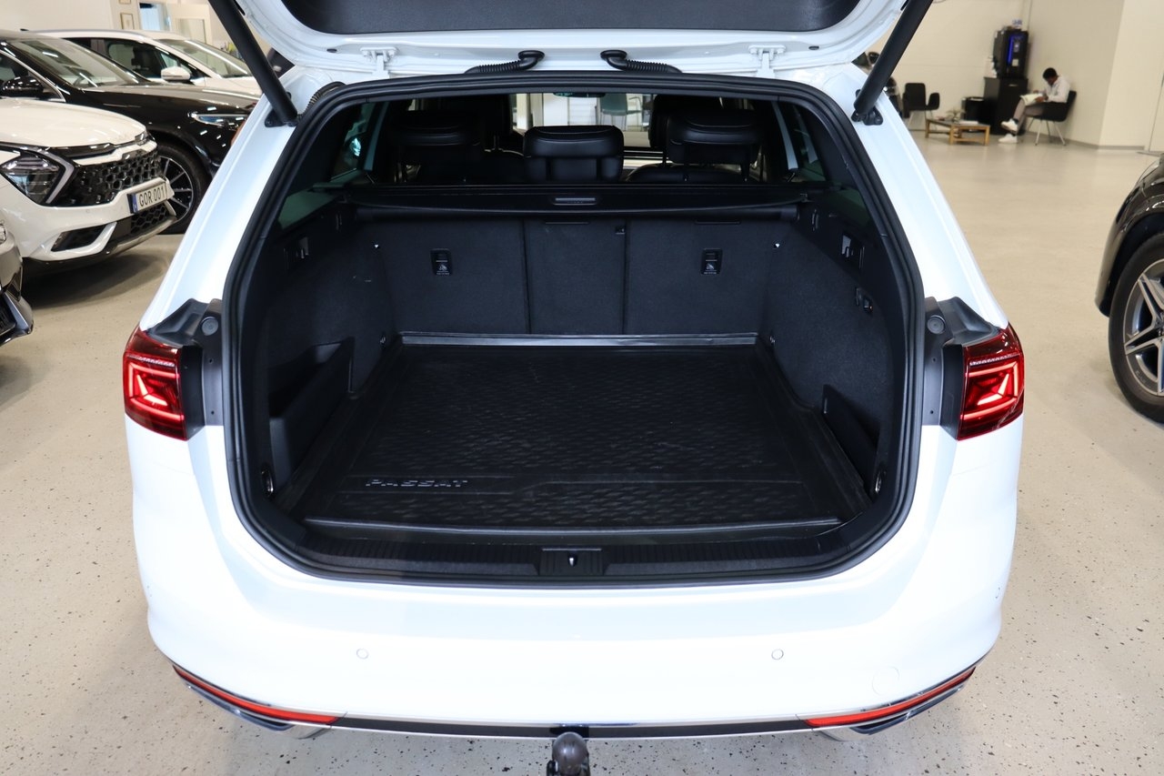Volkswagen Passat 2021, bild 6/27