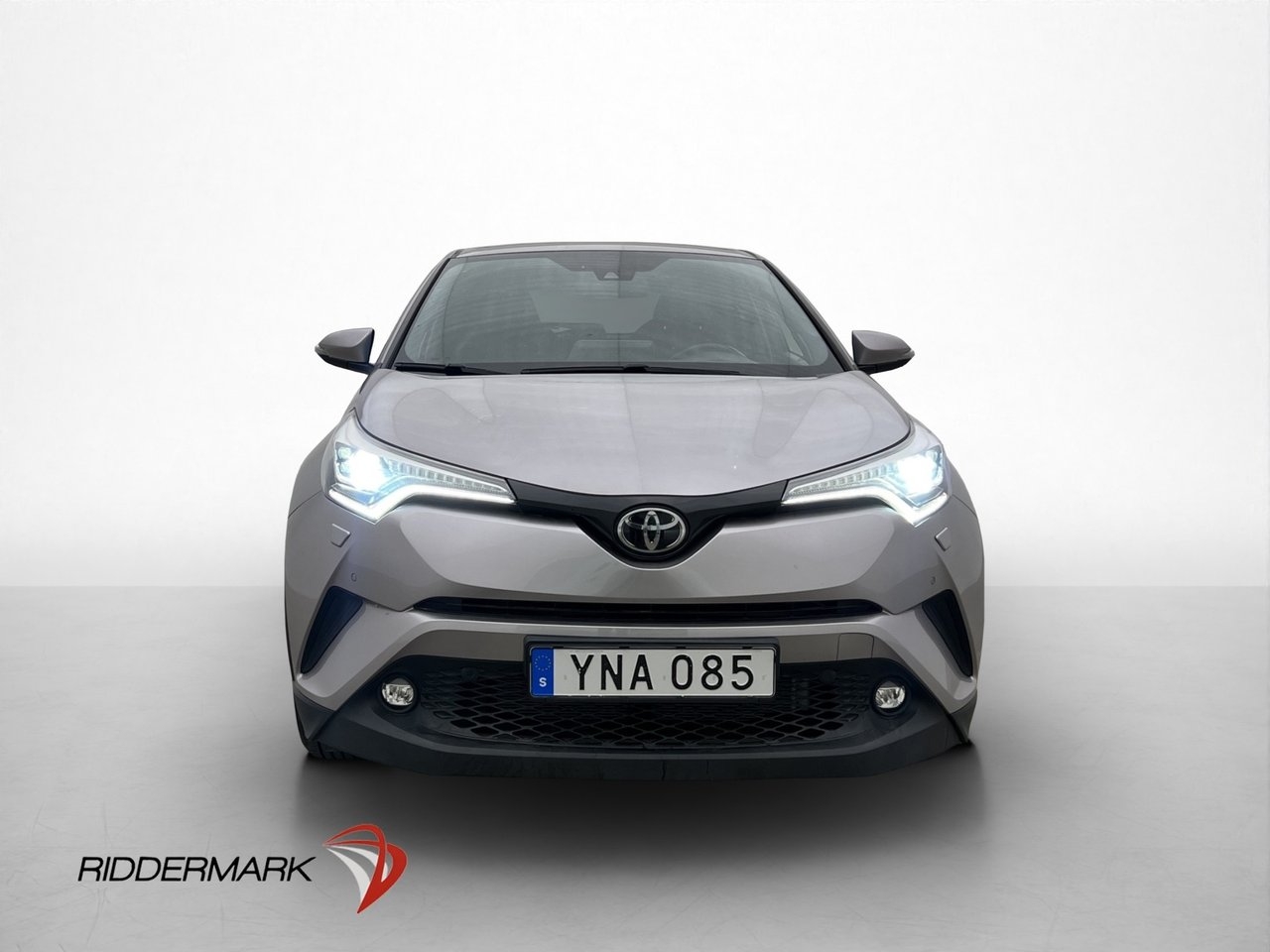 Toyota C-HR 2017, bild 2/30