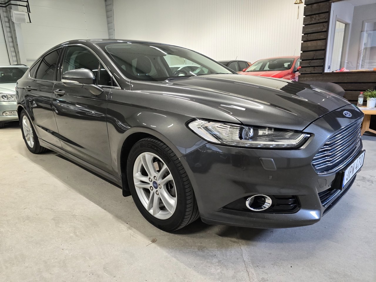 Ford Mondeo 2.0 TDCi Powershift Titanium 2015, kuva 2/20