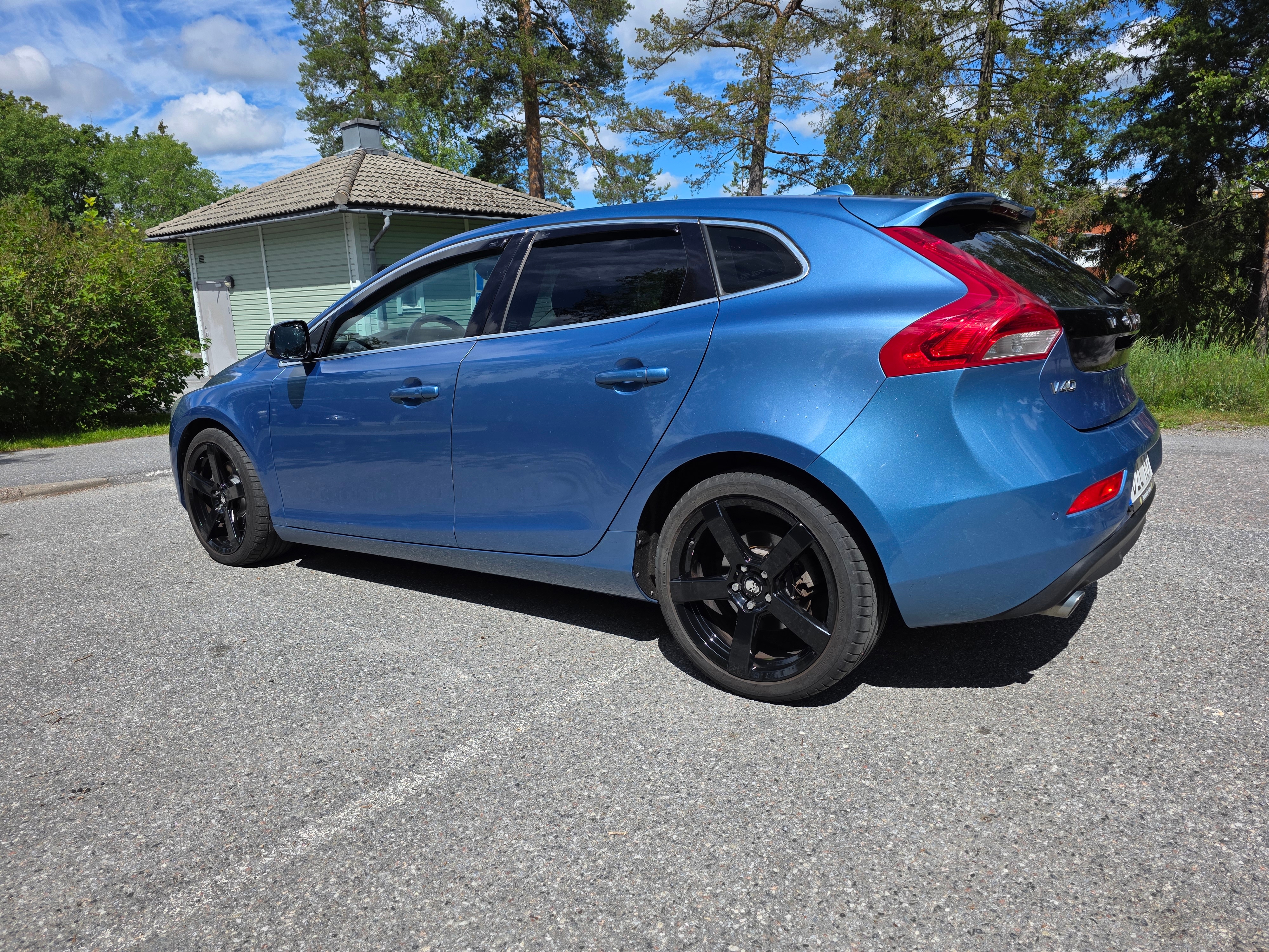Volvo V40 D3 Momentum 2015, photo 5/10