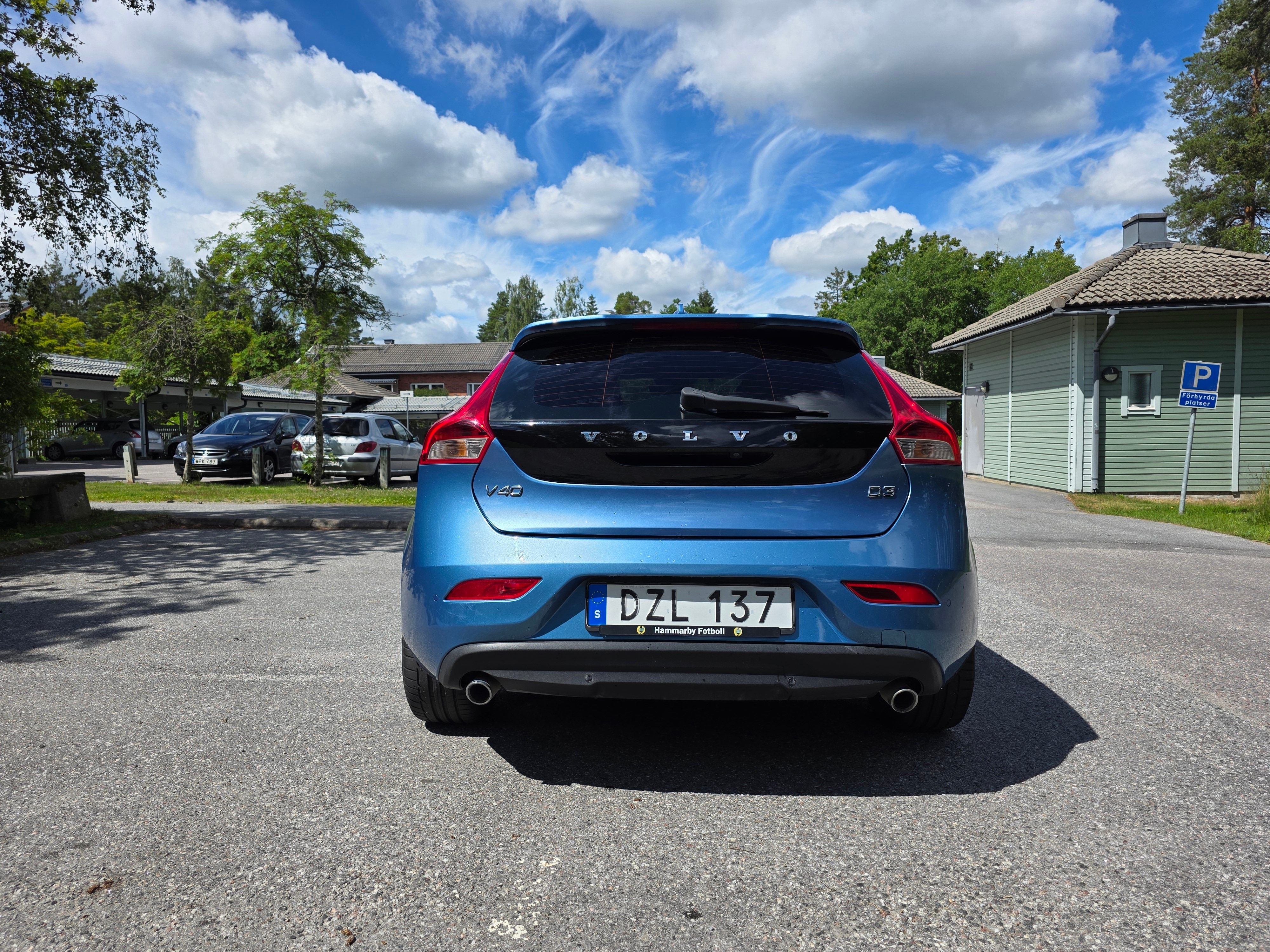 Volvo V40 D3 Momentum 2015, photo 6/10