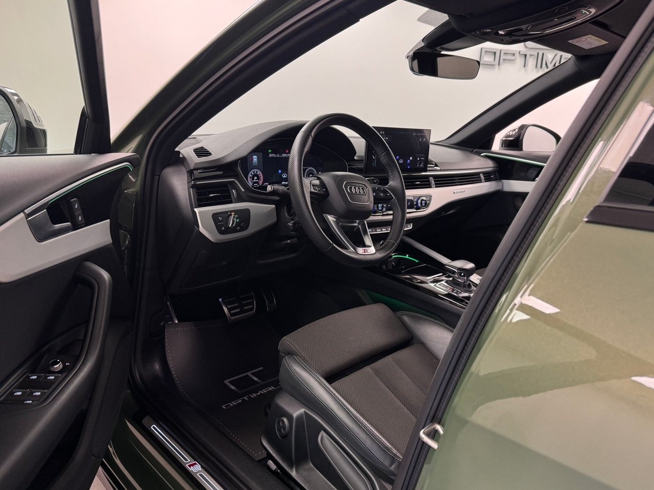 Audi A4 2024, bild 6/10