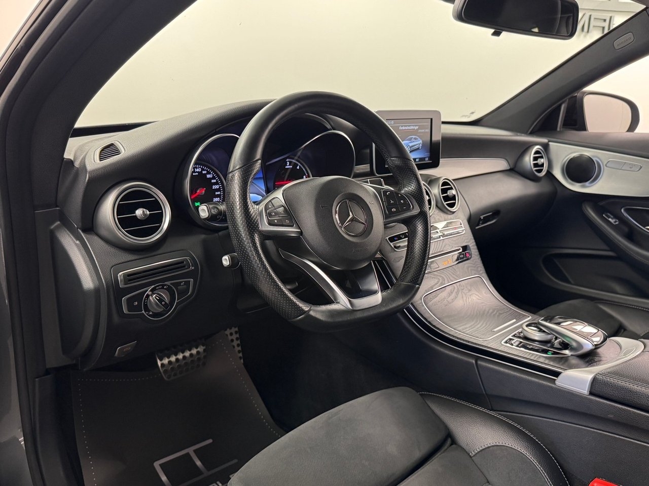 Mercedes-Benz C 2017, bild 6/14