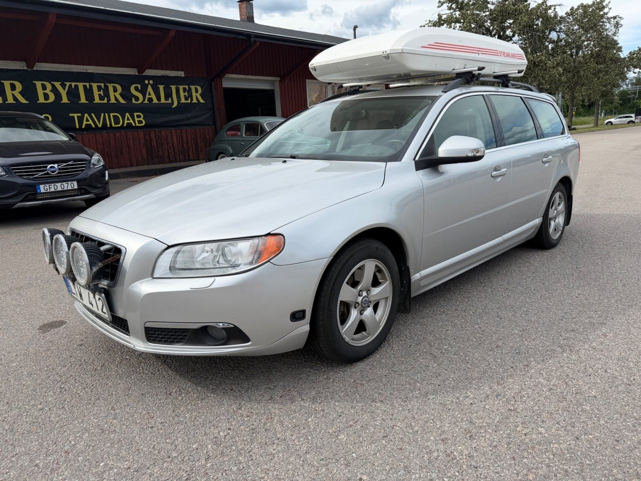 Volvo V70 2010, photo 5/6