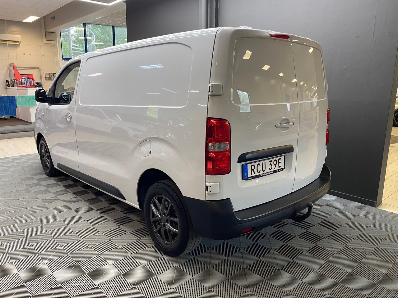 Citroen Jumpy 2023, photo 3/11