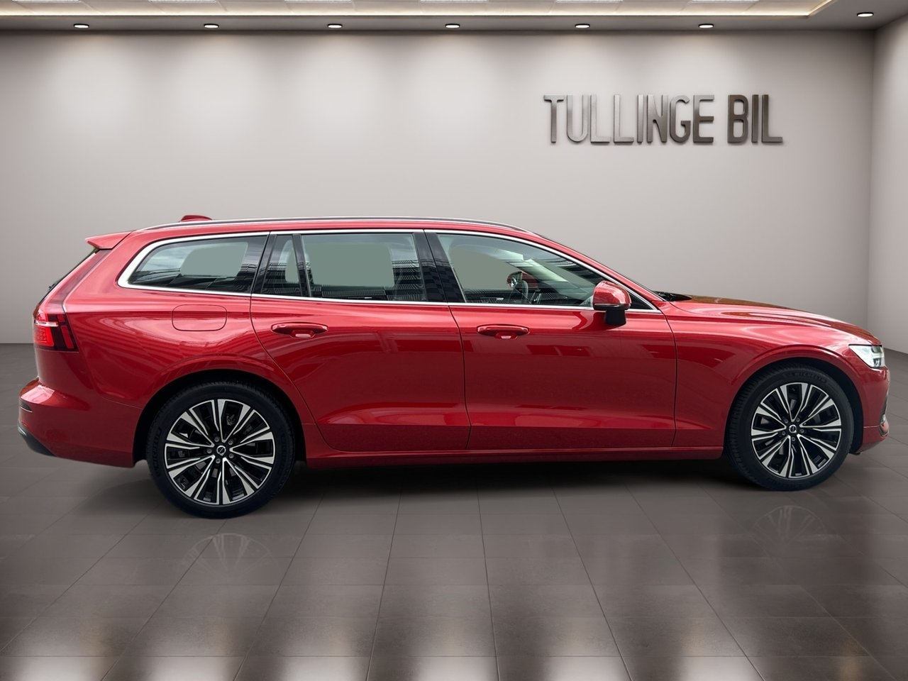 Volvo V60 2023, kuva 6/10