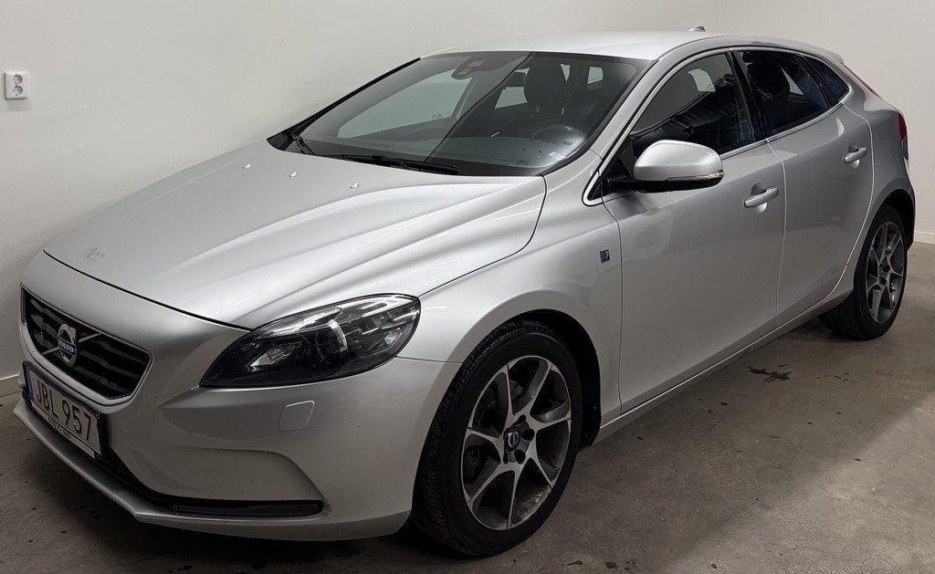 Volvo V40 D2 Ocean Race Euro 6 2016, kuva 4/10