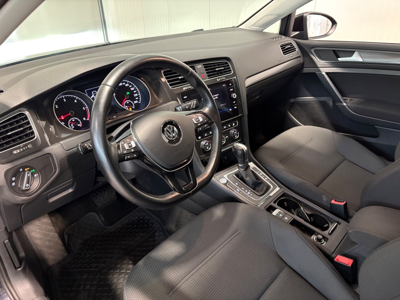 Volkswagen Golf 2019, bild 7/10