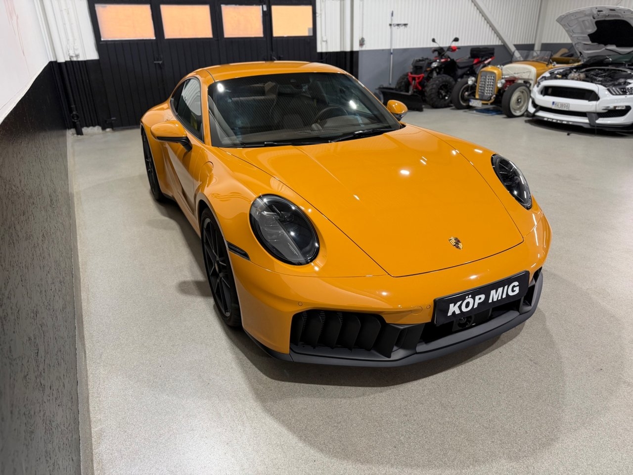 Porsche 911 Carrera 4 GTS Bahama Yellow 2025, bild 4/10