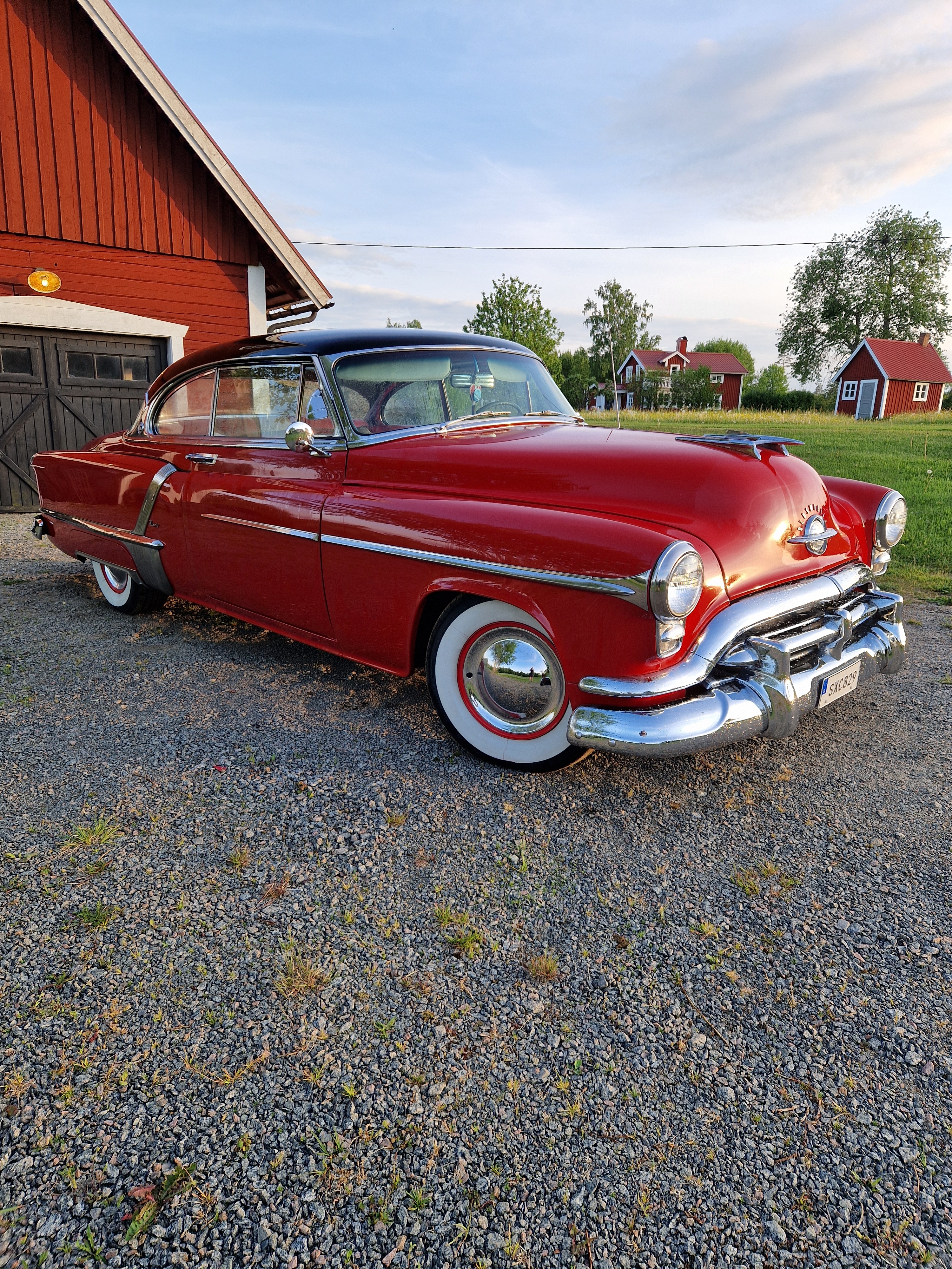 Oldsmobile Ninety-Eight