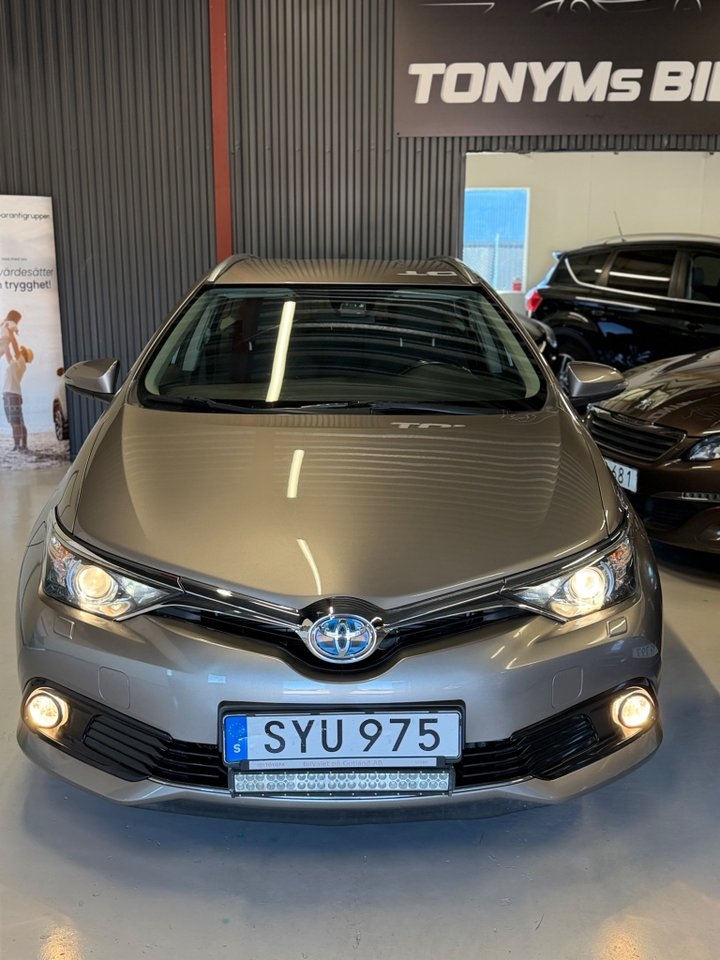 Toyota Auris 2015, bild 6/10