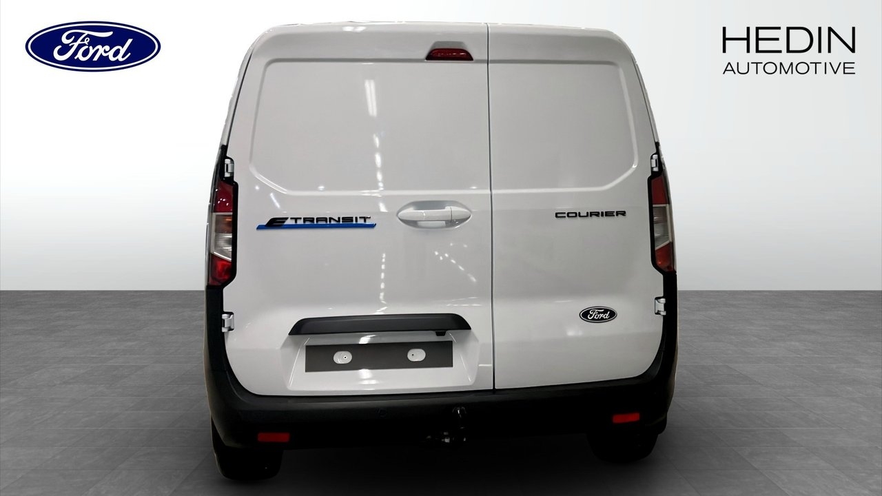 Ford E-Courier E-Limited Skåp 136hk Demo 2026, bild 3/8
