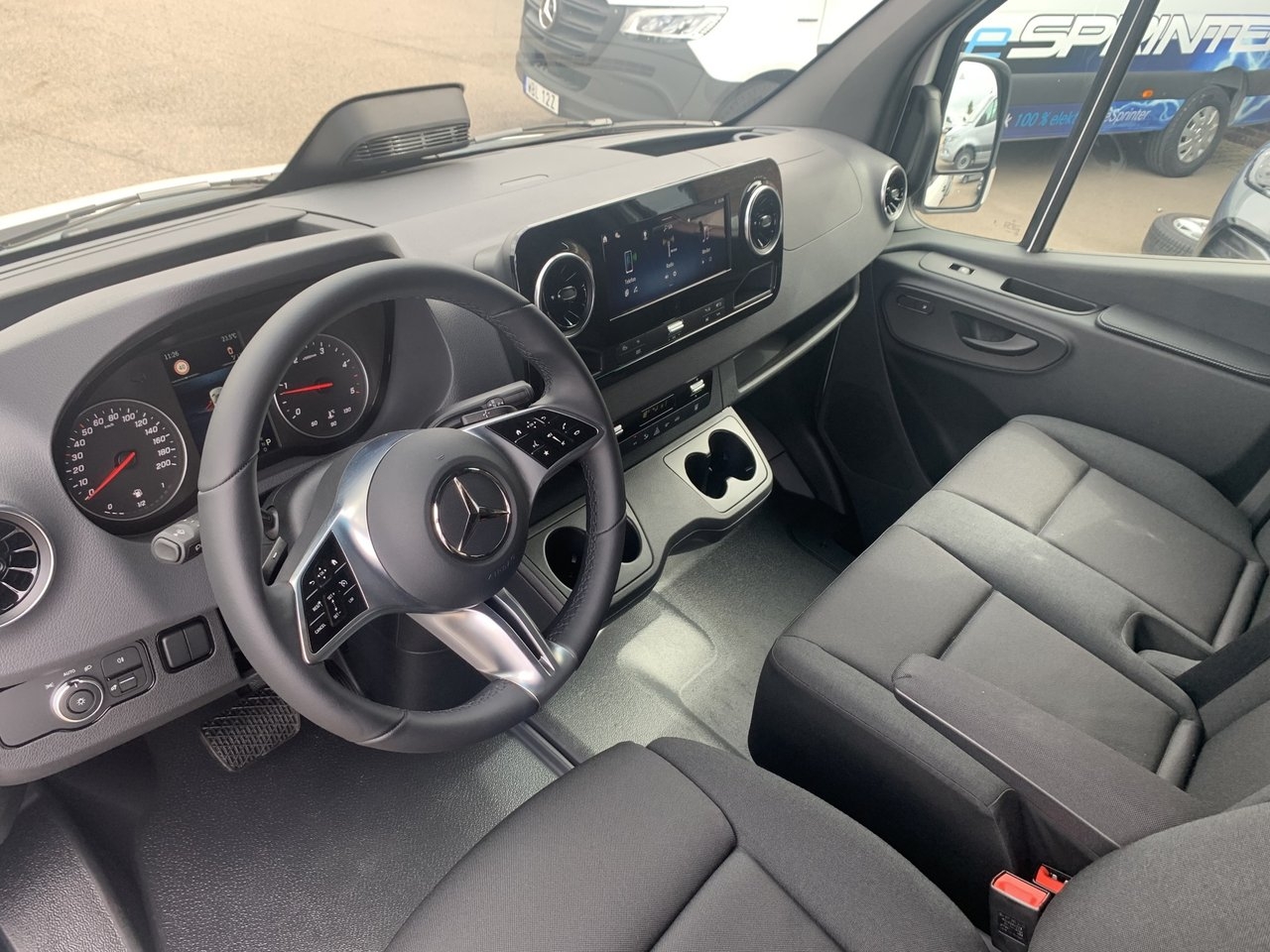 Mercedes-Benz Sprinter 317 CDI A2 PRO 2026, bild 6/11