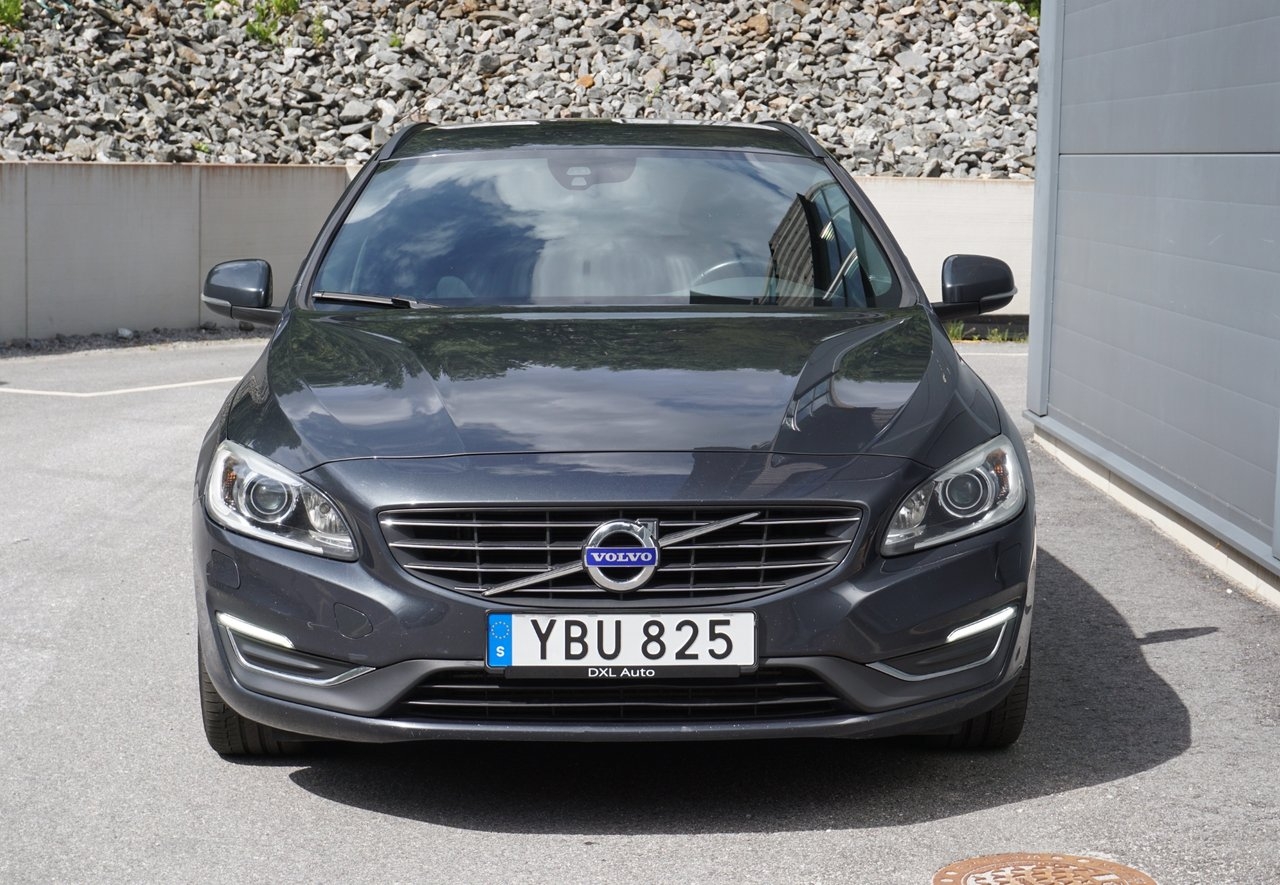 Volvo V60 2016, photo 3/24