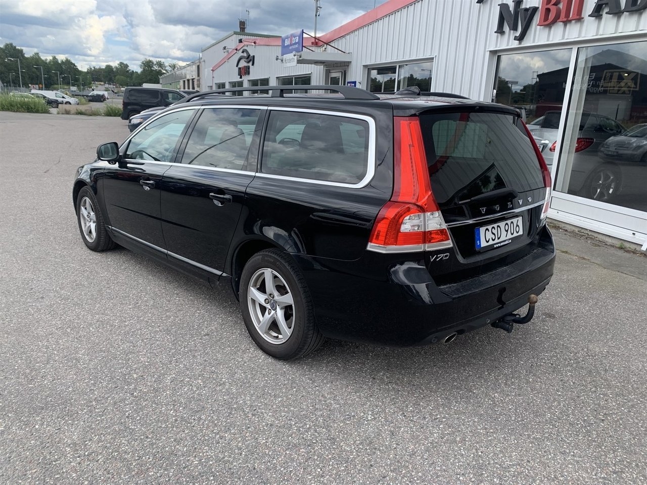 Volvo V70 D4 Manuell, 181hk Momentum 2015, kuva 3/10