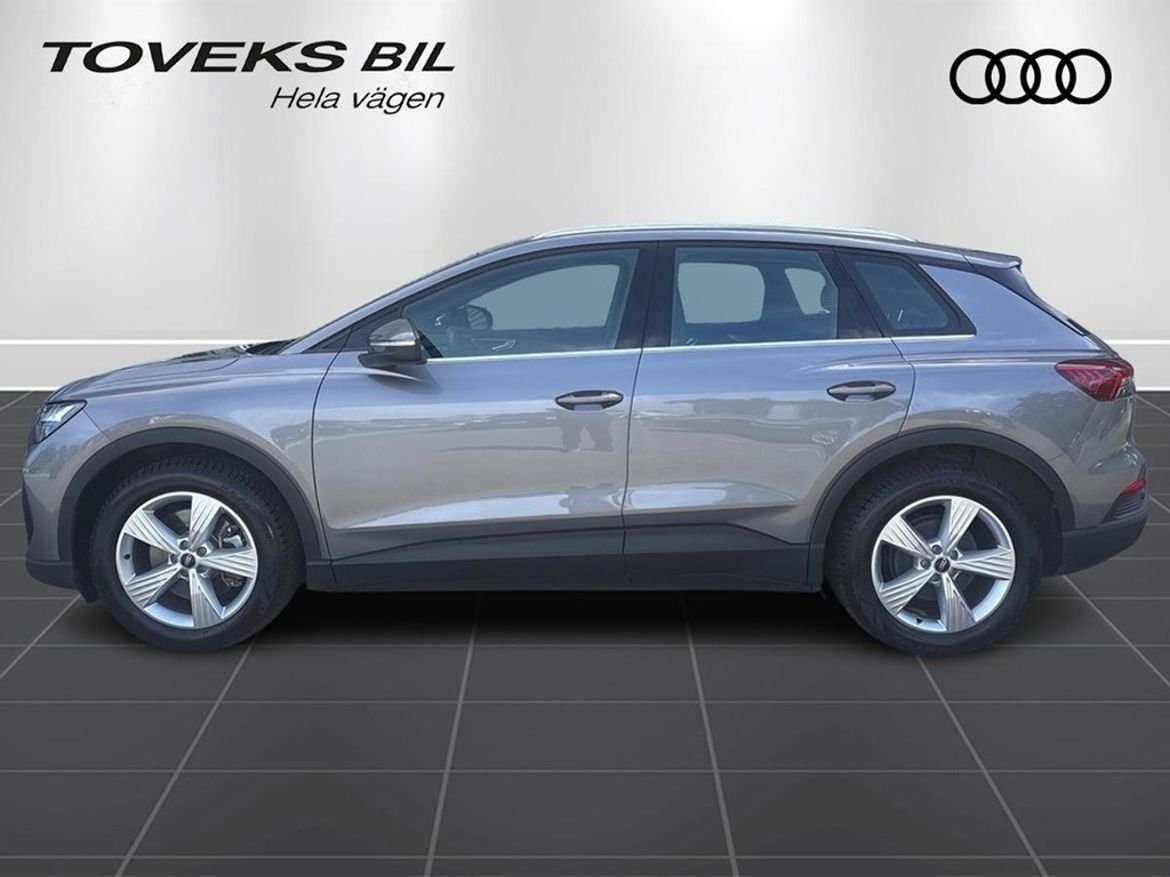 Audi Q4 e-tron 45 QUATTRO 2026, photo 5/10