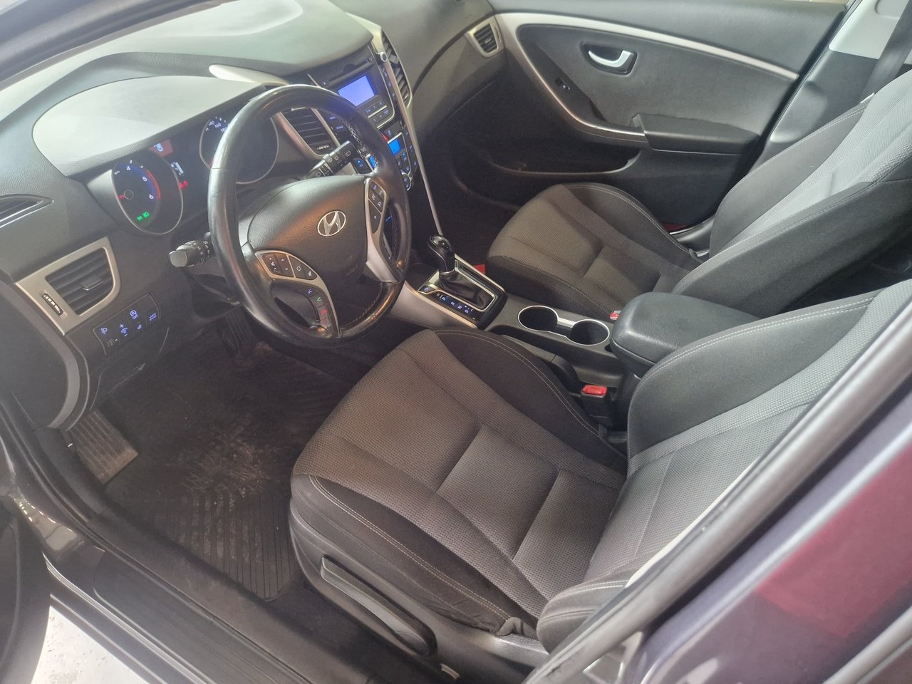 Hyundai i30 2015, bild 6/10