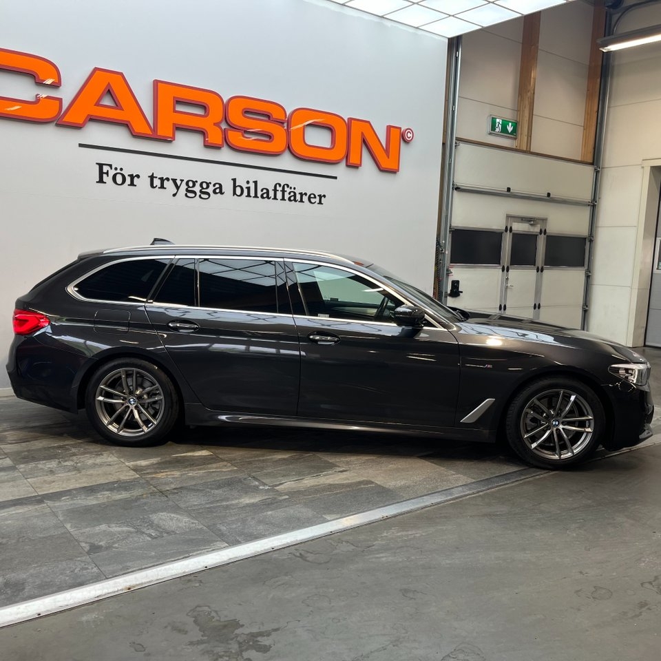 BMW 520 d xDrive Touring M Sport 2018, photo 3/10