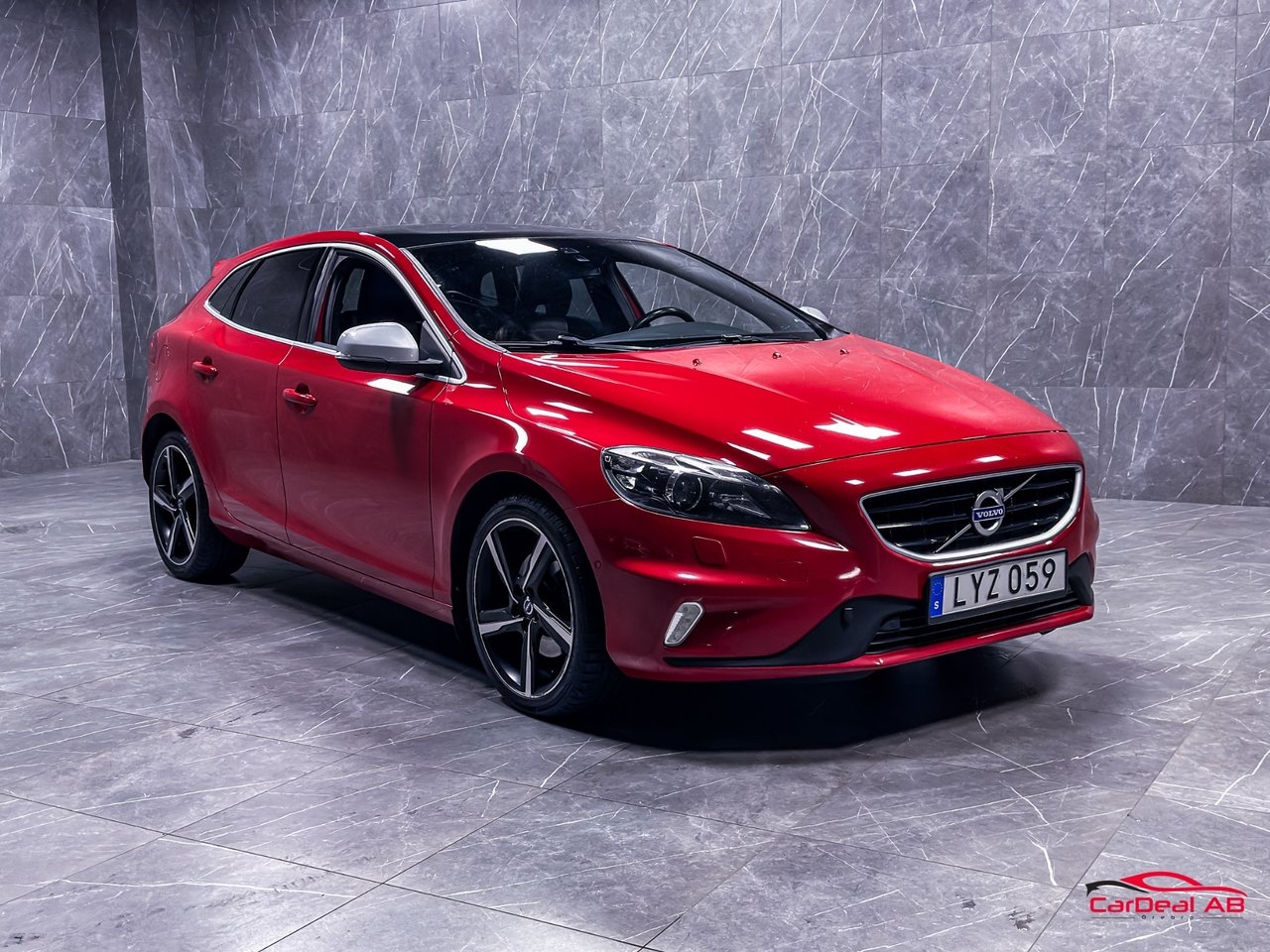 Volvo V40 T3 R-Design 2016, bild 3/28