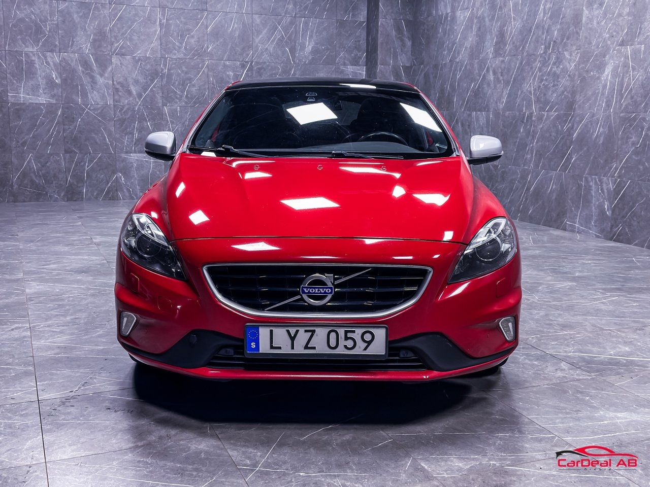 Volvo V40 T3 R-Design 2016, bild 2/28
