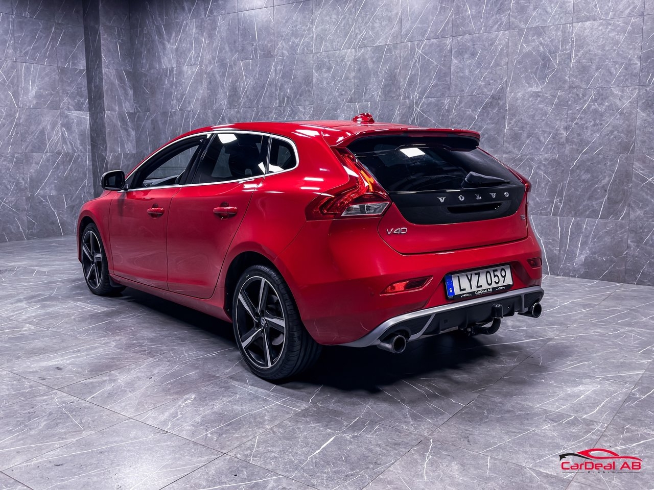 Volvo V40 T3 R-Design 2016, bild 7/28
