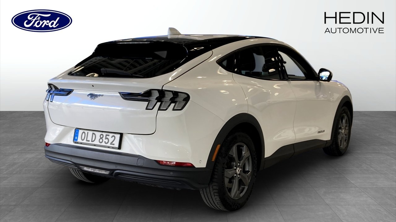 Ford Mustang Mach-E RWD 2022, bild 2/9