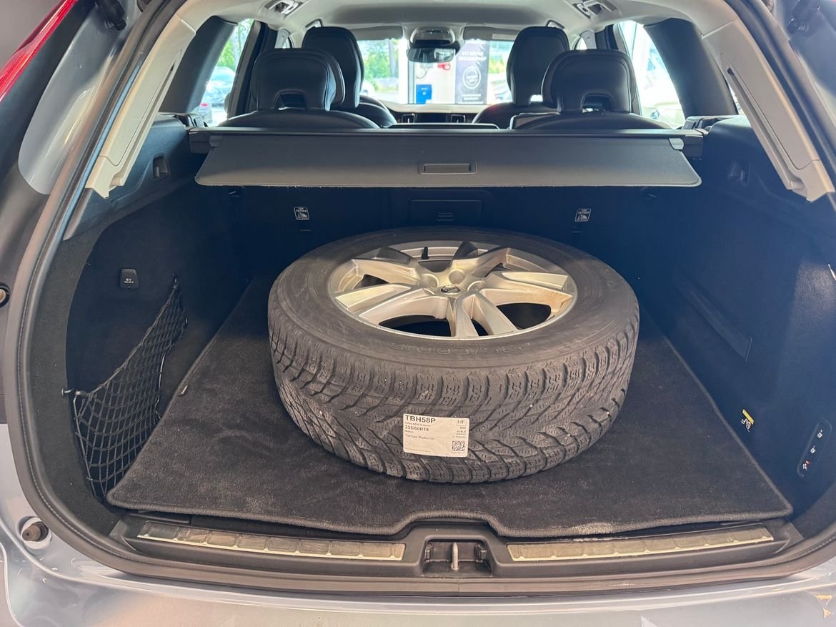 Volvo XC60 D4 AWD Momentum Adv SE 2019, bild 5/10