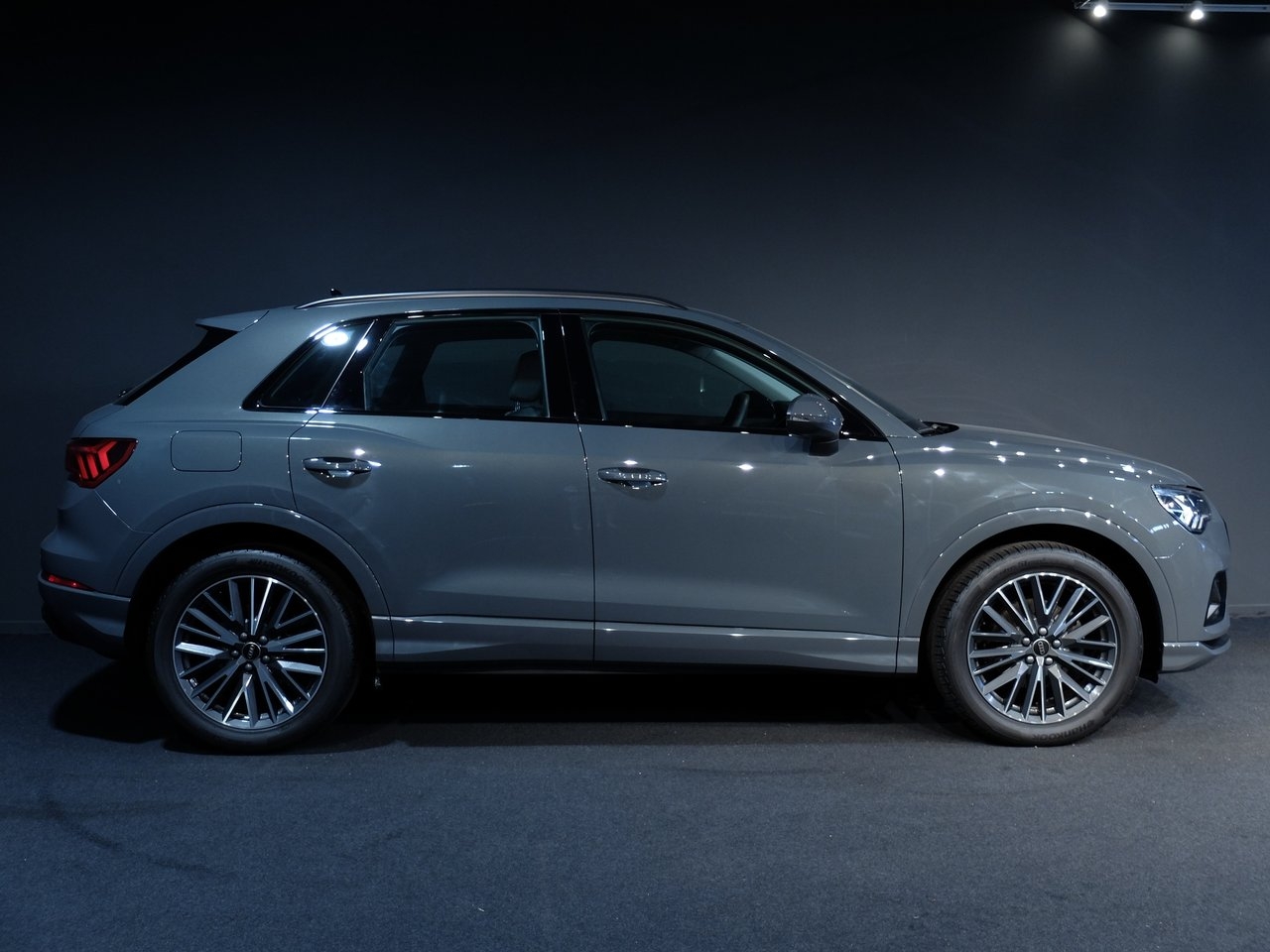 Audi Q3 2025, photo 2/9