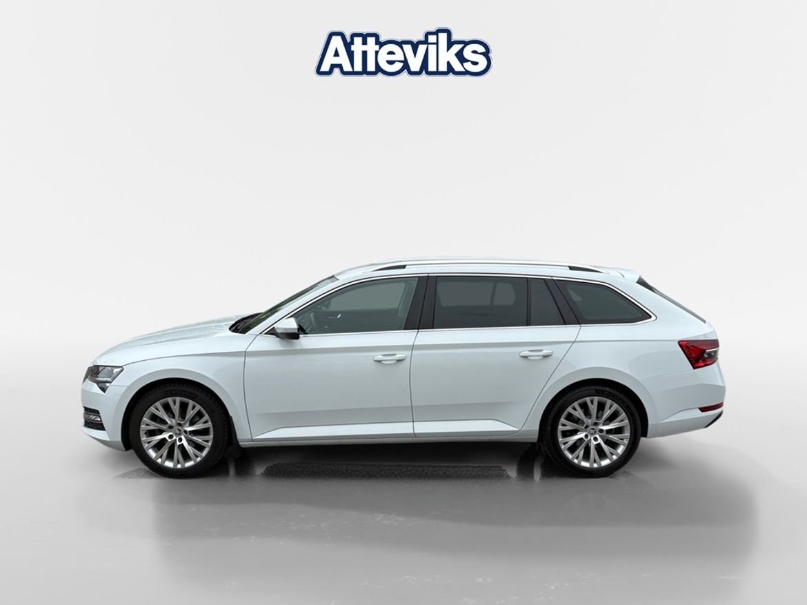 Skoda Superb 2023, kuva 6/10