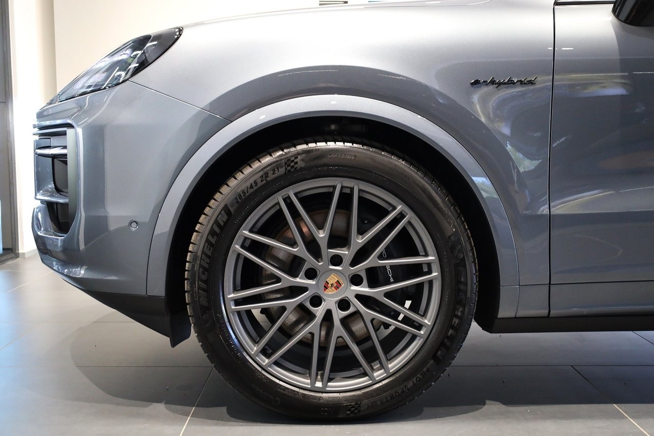 Porsche Cayenne E-Hybrid / Black Edition 2026, kuva 6/29