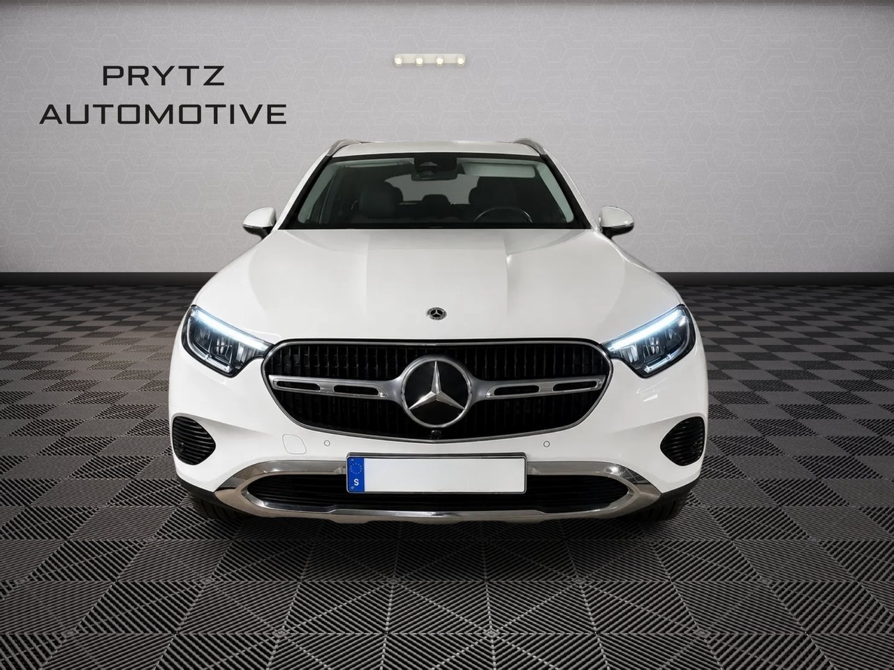 Mercedes-Benz GLC 2023, photo 3/13