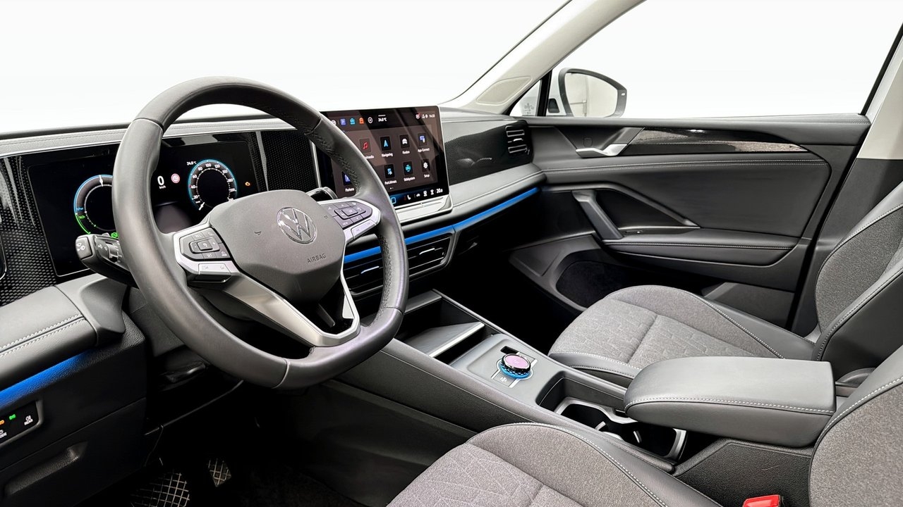 Volkswagen Tiguan 2025, photo 7/10