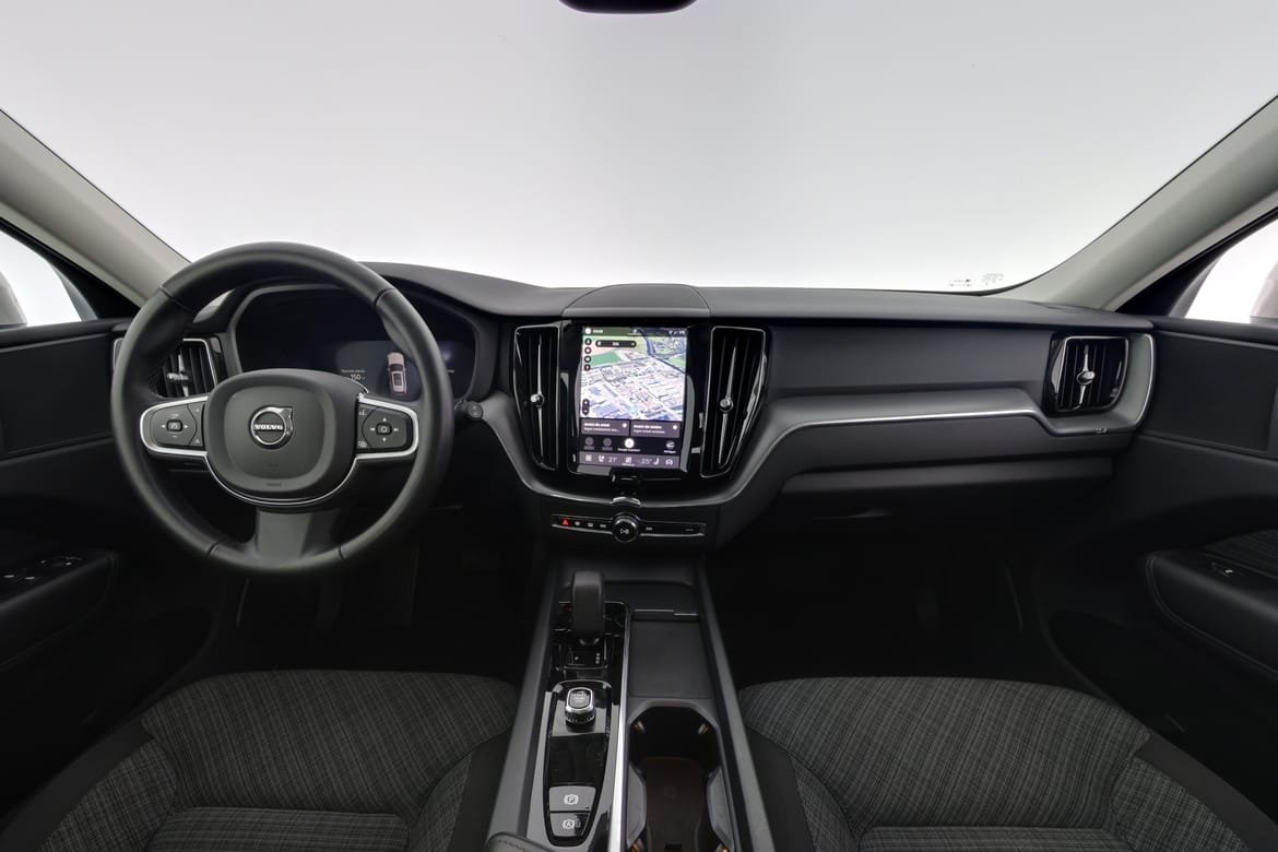 Volvo XC60 T6 Core Special Edition 2025, bild 7/15