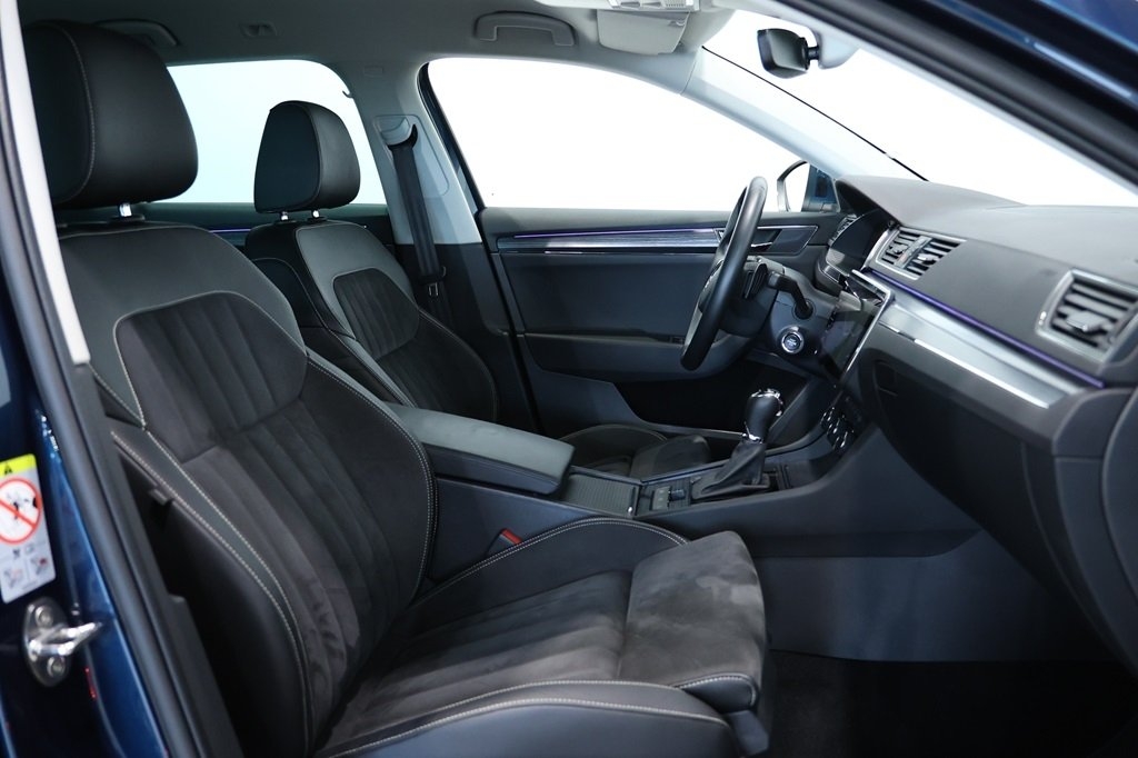Skoda Superb 2022, bild 7/27