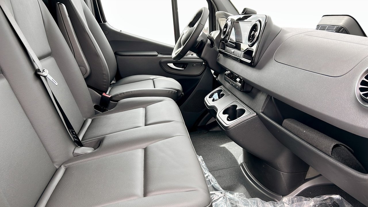 Mercedes-Benz Sprinter 2027, bild 3/12