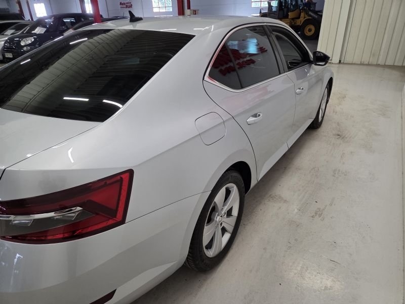 Skoda Superb 2020, kuva 5/8
