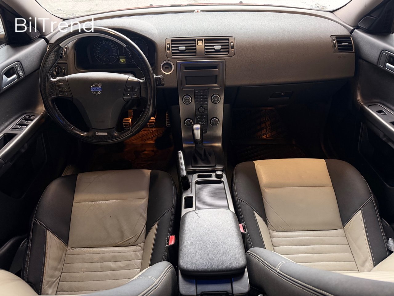 Volvo V50 1.6 D Momentum, R-Design 2010, bild 7/12