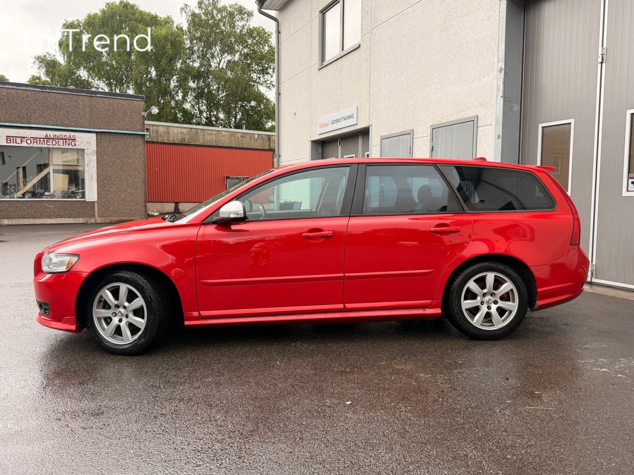 Volvo V50 1.6 D Momentum, R-Design 2010, bild 5/12