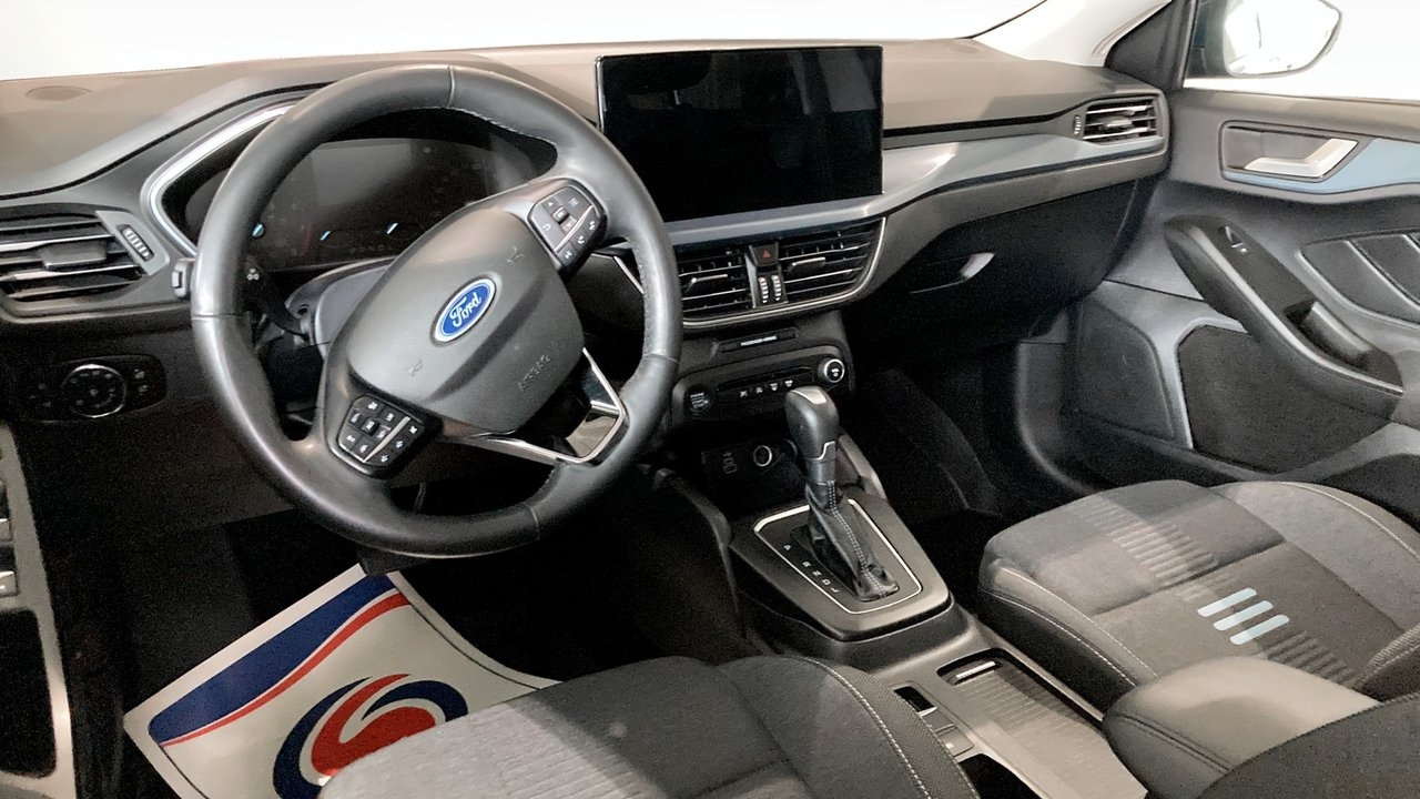Ford Focus 2024, photo 4/9