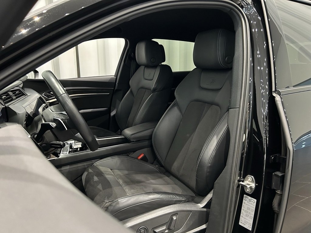 Audi e-tron 55 quattro 95 kWh 2021, bild 7/10