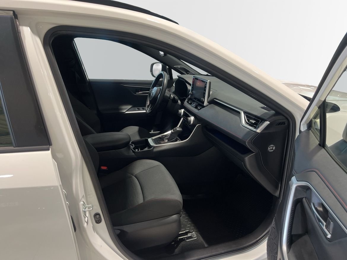 Toyota RAV4 Laddhybrid Active V-hjul 2021, bild 6/22