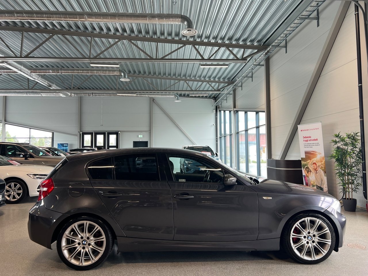BMW 123 2009, photo 2/16