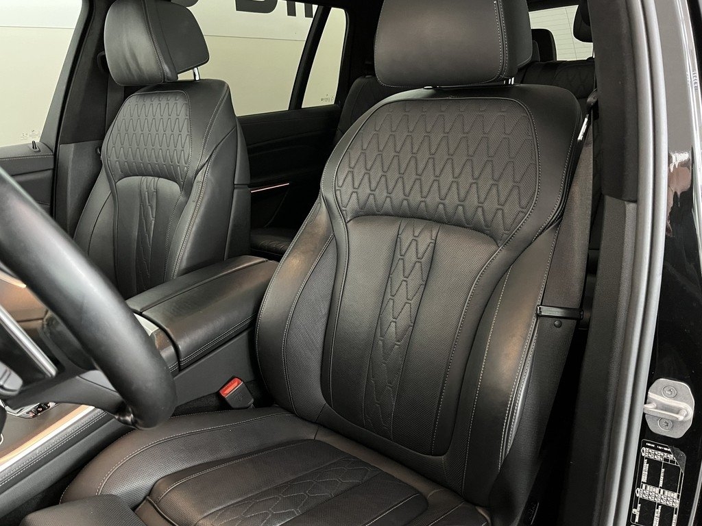 BMW X7 2022, bild 7/10