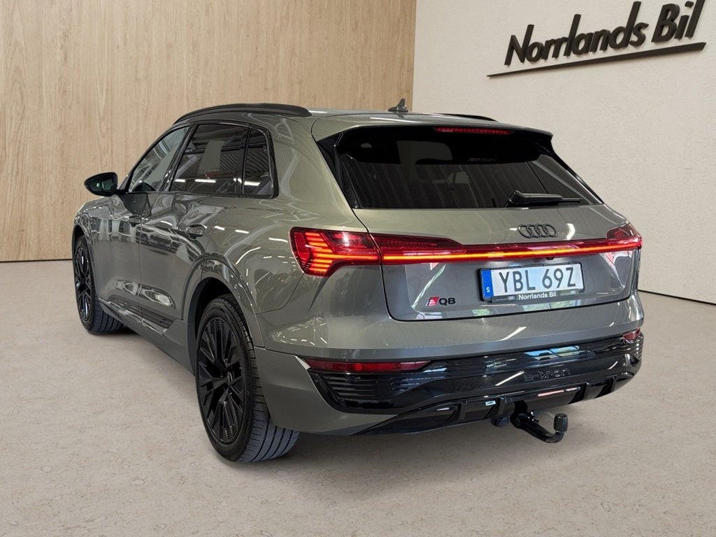 Audi Q8 55 E-TRON QUATTRO S LINE 2024, bild 3/10
